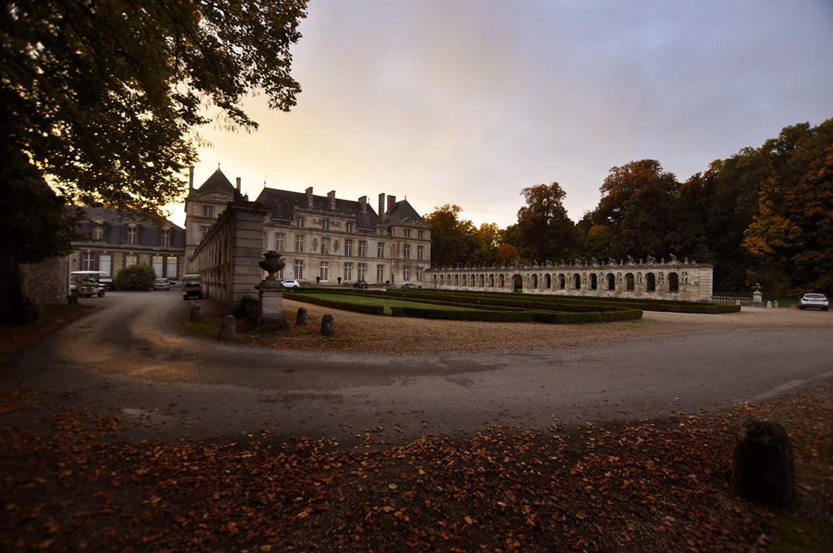 The Wild Parisian château de Raray