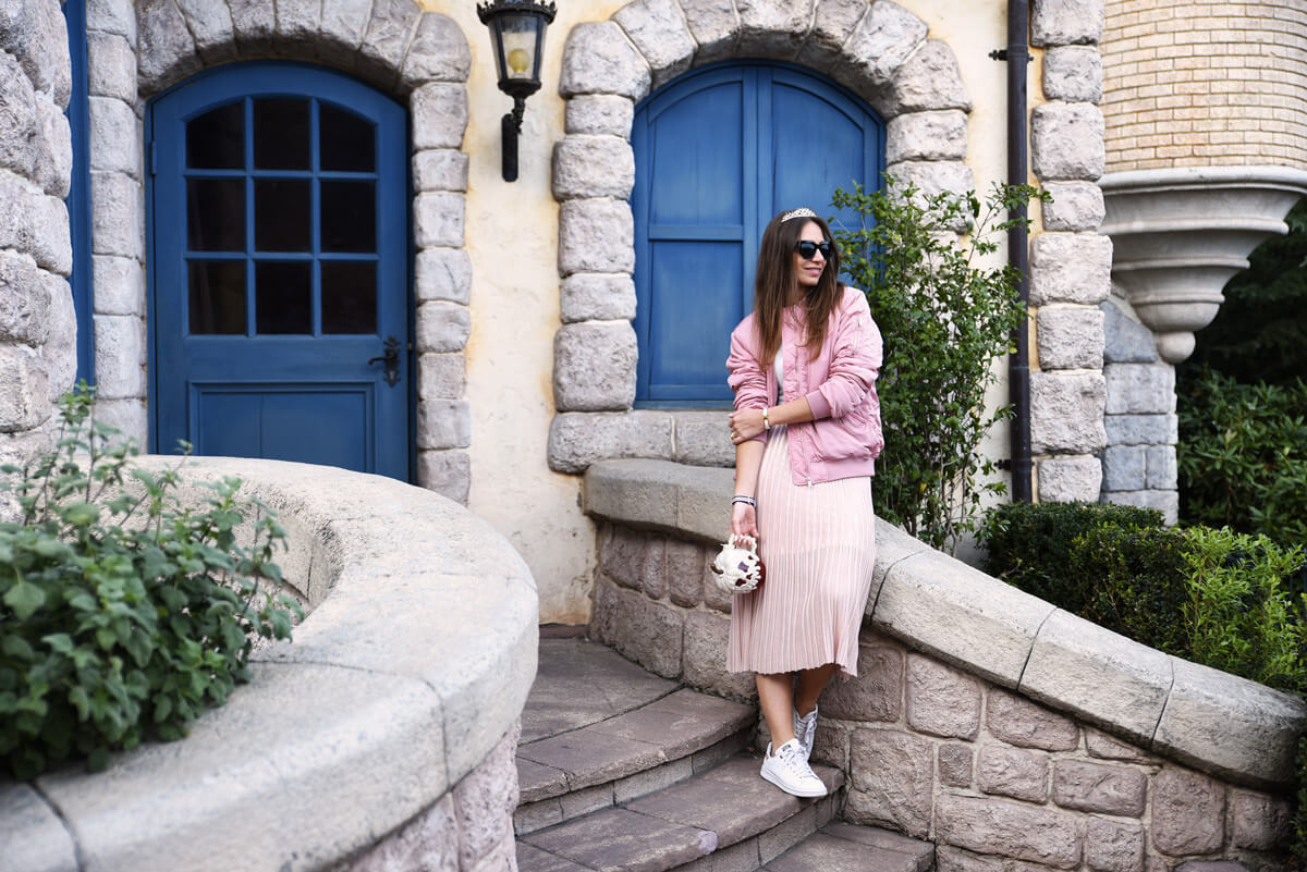 the_wild_parisian_bomber_rose