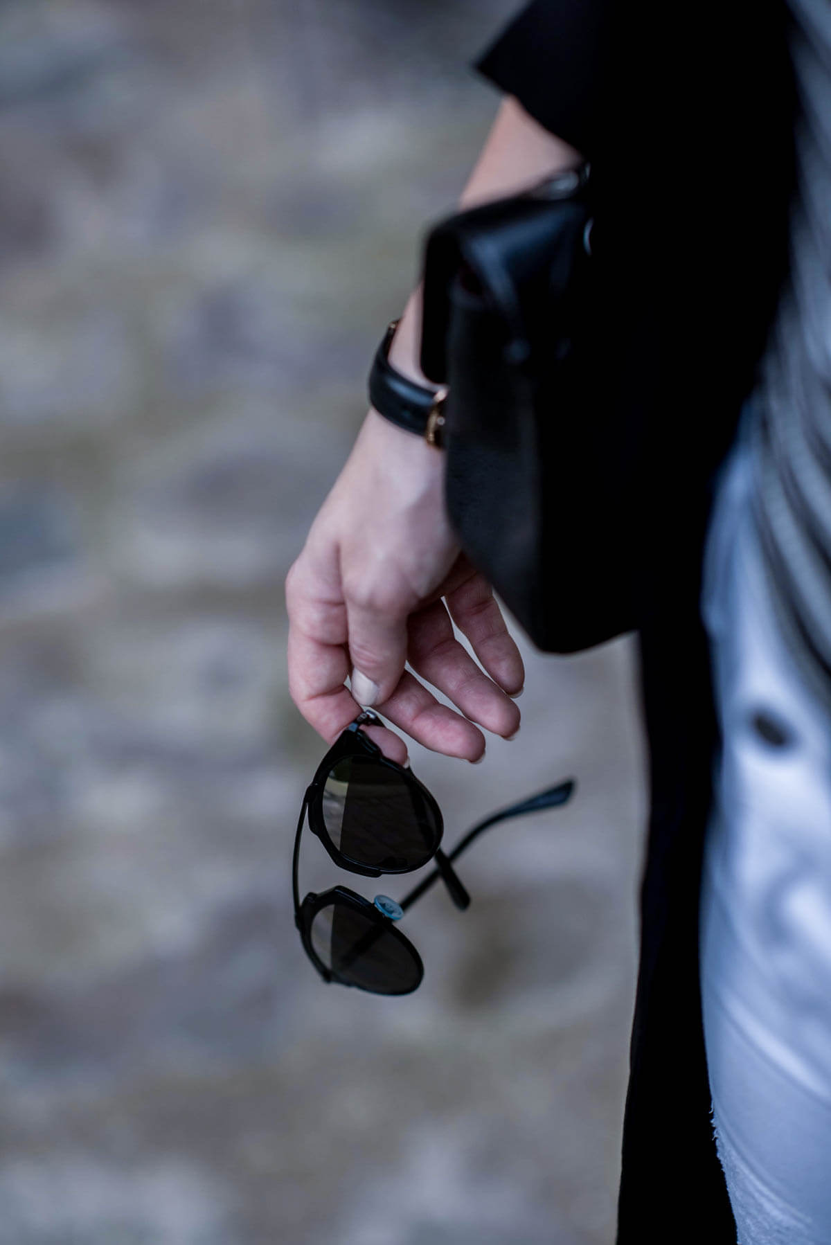 the_wild_parisian_black_and_white-7