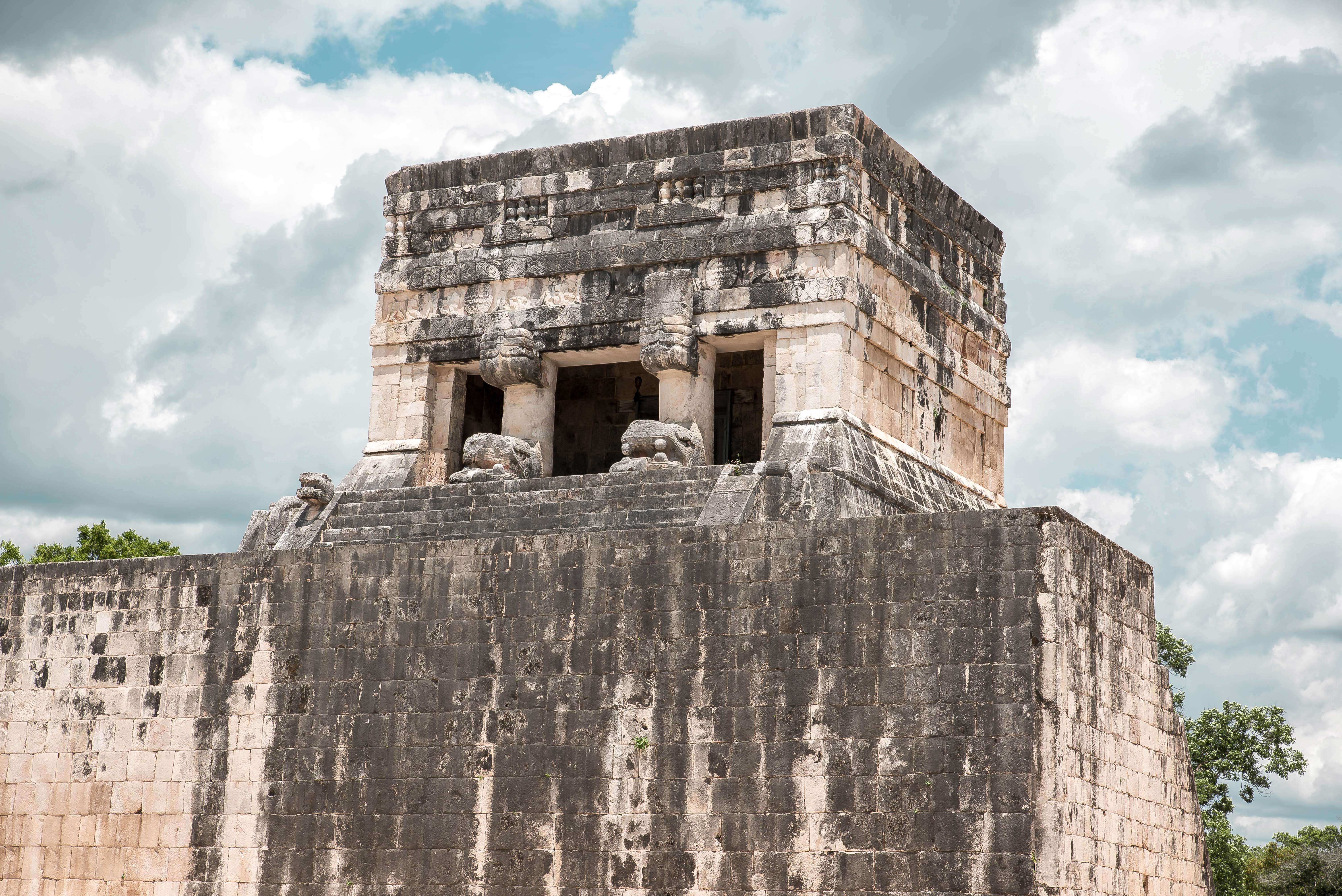 The Wild Parisian à Chichen Itza